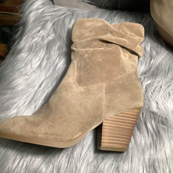 Women's Cianna Heeled Slouch Bootie - Picture 2 of 5